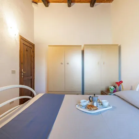 Holiday home Locazione Turistica Casa Coppia 2
